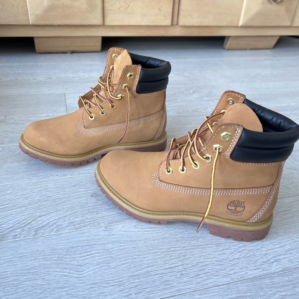 🔥Mint New Timberland Waterville 6” Waterproof Women’s Boots Wheat Nubuck - SZ 7🔥 - Picture 5 of 14